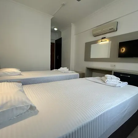 ünlü Otel